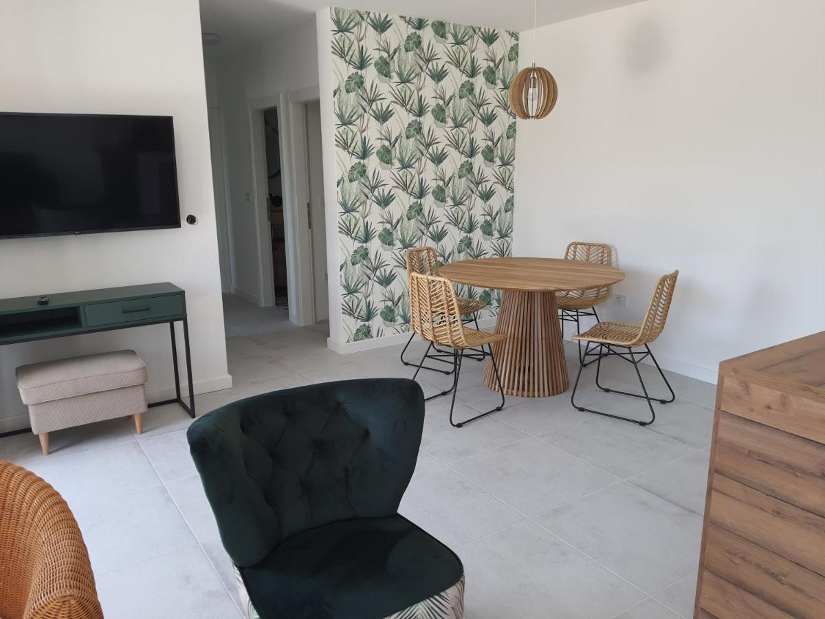 Apartments Krista Медвея Екстер'єр фото