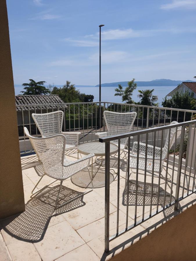 Apartments Krista Медвея Екстер'єр фото